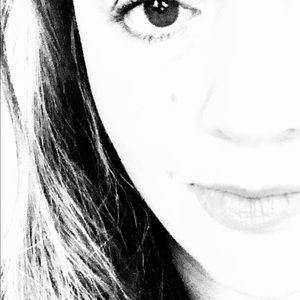 Meet your Posher, Ana